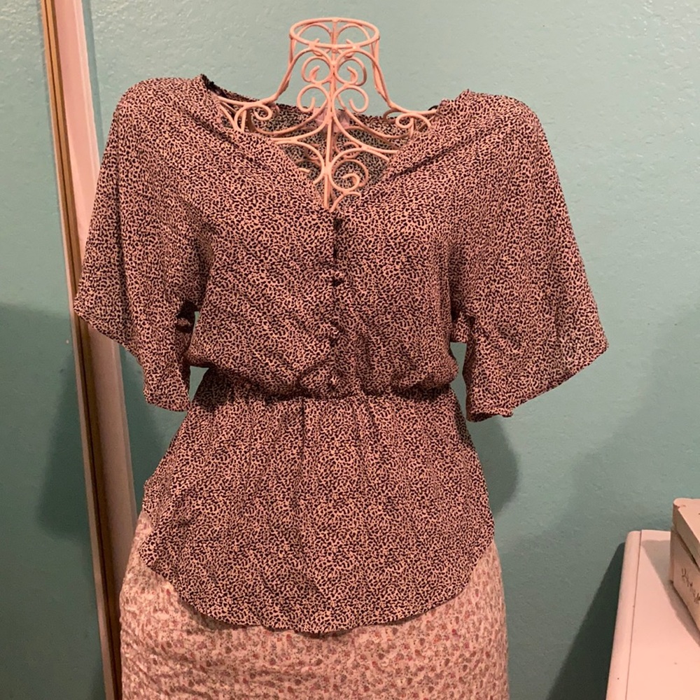 Animal Print Vintage Blouse. Size Small but more like a Small/Medium.
